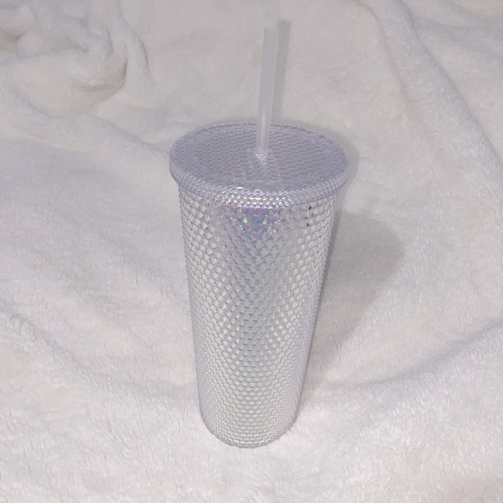 Studded tumbler with straw